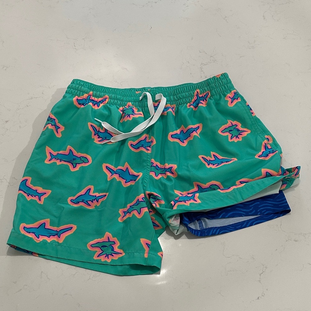 Chubbies Men’s Apex Swimmers with liner (Medium) 5.5 inseam